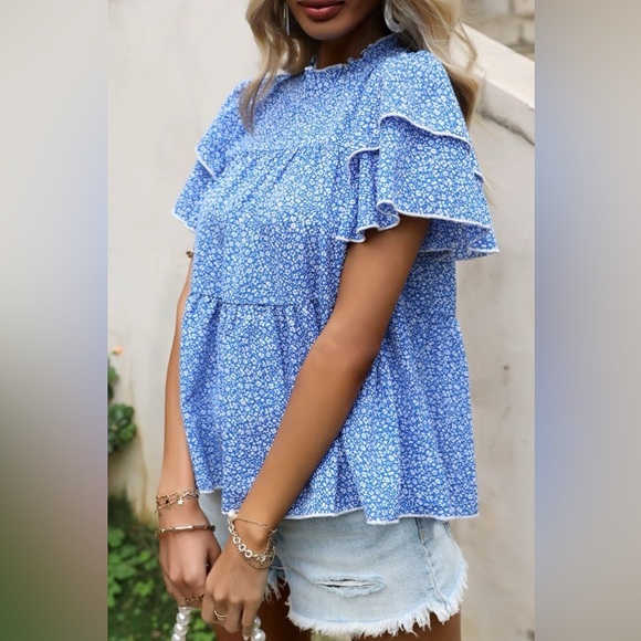 Blossom Breeze Short Sleeve Ditsy Blue Blouse - Picture 3 of 5